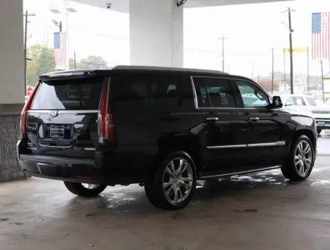 More photos of 2018 Cadillac Escalade ESV Premium at Brandon Reeves Auto World, NC