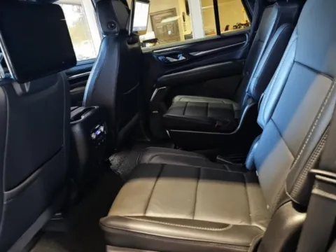 More photos of 2021 GMC Yukon Denali at Brandon Reeves Auto World, NC