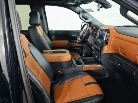 More photos of 2020 Chevrolet Silverado 1500 High Country at Brandon Reeves Auto World, NC