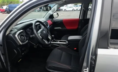 More photos of 2021 Toyota Tacoma TRD Sport at Brandon Reeves Auto World, NC