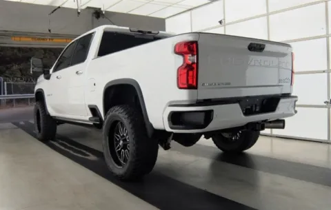More photos of 2023 Chevrolet Silverado 2500HD High Country at Brandon Reeves Auto World, NC