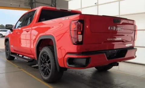 More photos of 2022 GMC Sierra 1500 Elevation at Brandon Reeves Auto World, NC