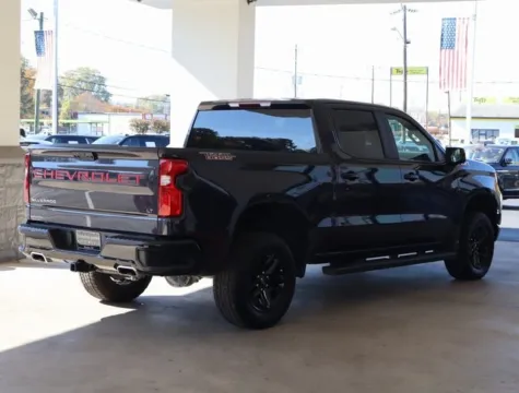 More photos of 2022 Chevrolet Silverado 1500 LT Trail Boss at Brandon Reeves Auto World, NC