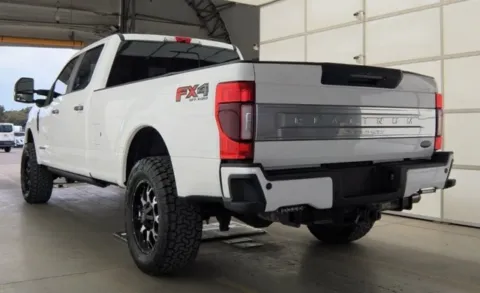 More photos of 2021 Ford F-250SD Platinum at Brandon Reeves Auto World, NC