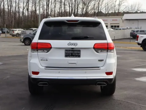 More photos of 2015 Jeep Grand Cherokee Summit at Brandon Reeves Auto World, NC