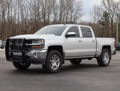 More photos of 2018 Chevrolet Silverado 1500 LT at Brandon Reeves Auto World, NC