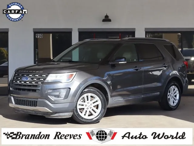 2016 Ford Explorer XLT's photo