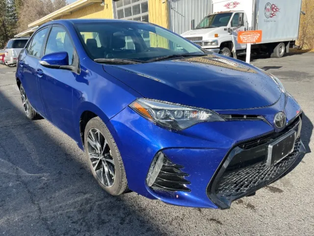 Blue 2018 Toyota Corolla SE Sedan AT for sale in Spokane, WA