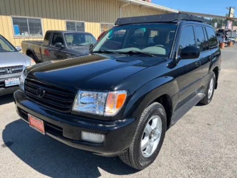 More photos of 2005 Toyota Land Cruiser V8 4x4 at Automotive Specialties Auto Sales, WA