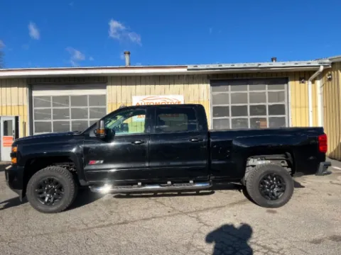 More photos of 2016 Chevrolet Silverado 2500HD LT Z71 Diesel at Automotive Specialties Auto Sales, WA