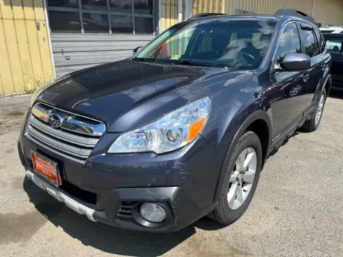 More photos of 2014 Subaru Outback 3.6R Limited at Automotive Specialties Auto Sales, WA