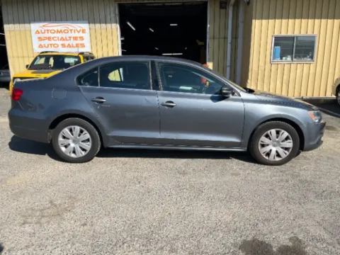Photos of 2013 Volkswagen Jetta 2.5L SE for sale in Spokane, WA at Automotive Specialties Auto Sales