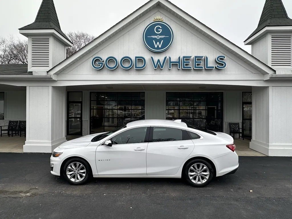 2019 Chevrolet Malibu LT for sale in Liverpool, OH
