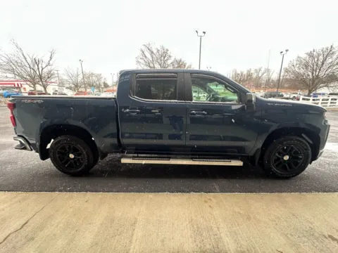 More photos of 2019 Chevrolet Silverado 1500 Crew Cab LT Pickup 4D 5 3/4 ft at Good Wheels, OH