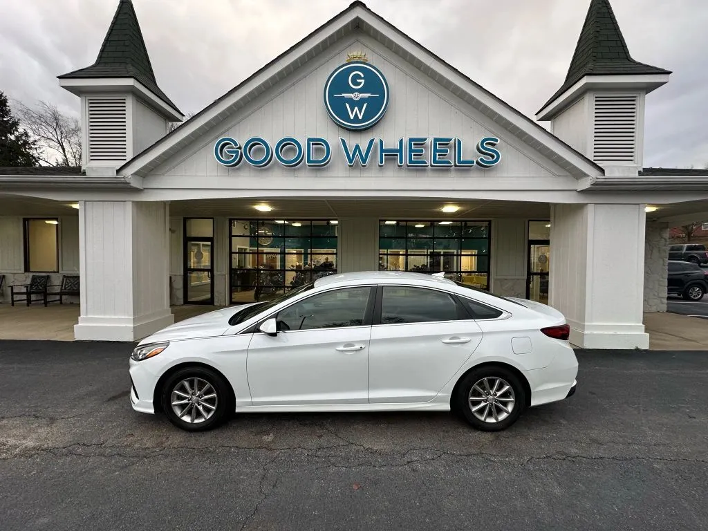 2019 Hyundai Sonata SE's photo