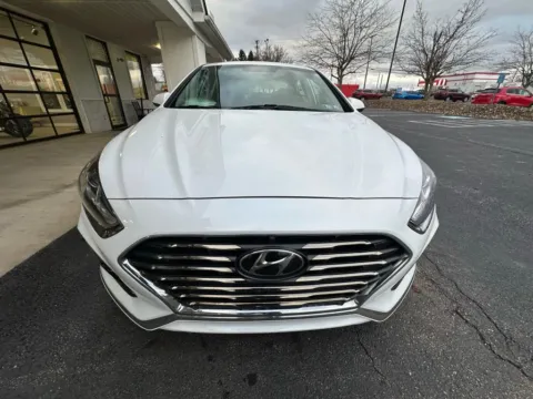Another view of 2019 Hyundai Sonata SE Sedan 4D for sale in Liverpool, OH at Good Wheels