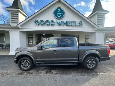 Gray 2016 Ford F-150 SuperCrew Cab XLT Pickup 4D 5 1/2 ft for sale in Liverpool, OH