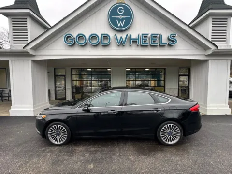 Black 2017 Ford Fusion SE Sedan 4D for sale in Liverpool, OH