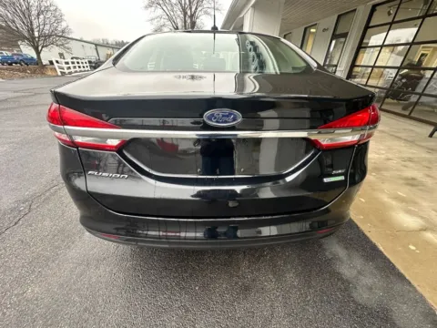 More photos of 2017 Ford Fusion SE Sedan 4D at Good Wheels, OH