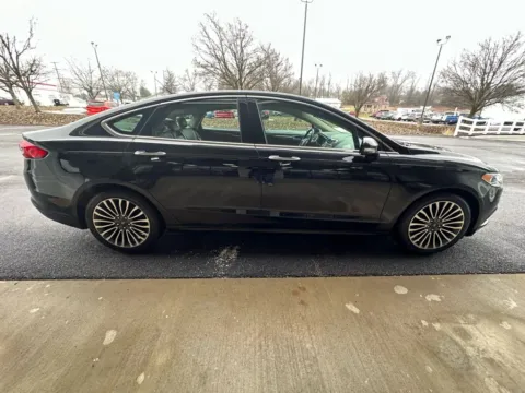 More photos of 2017 Ford Fusion SE Sedan 4D at Good Wheels, OH