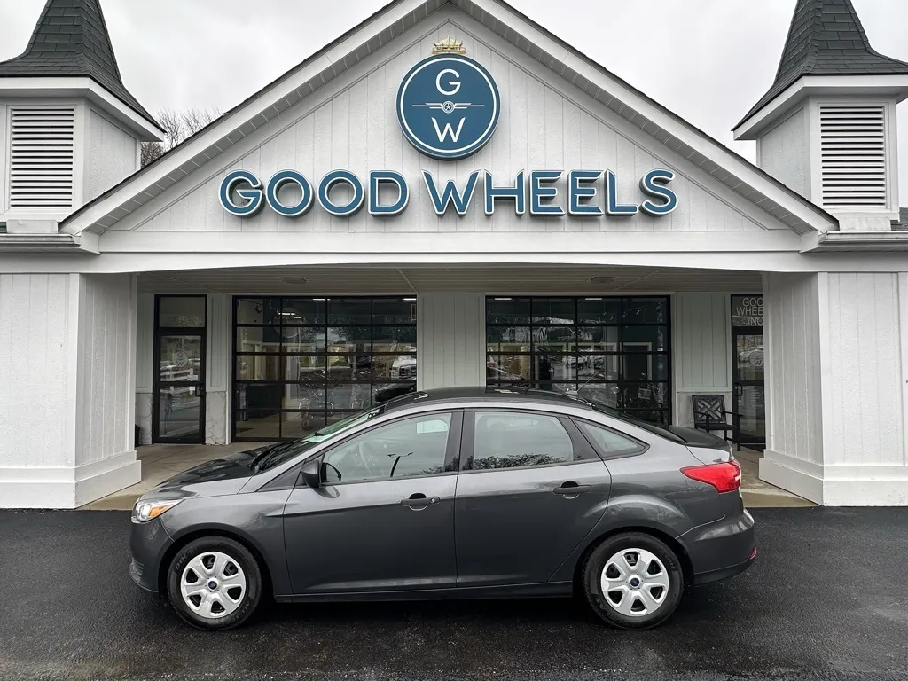 2018 Ford Focus S for sale in Liverpool, OH
