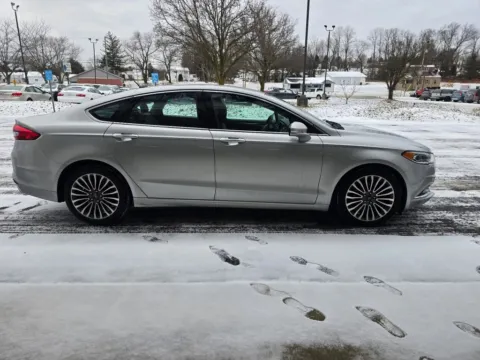 More photos of 2017 Ford Fusion SE Sedan 4D at Good Wheels, OH