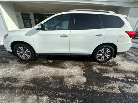 Photos of 2017 Nissan Pathfinder S Sport Utility 4D for sale in Liverpool, OH at Good Wheels