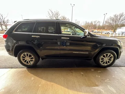 More photos of 2015 Jeep Grand Cherokee Limited Sport Utility 4D at Good Wheels, OH