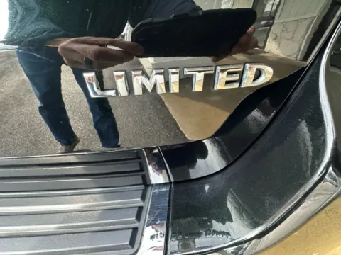 Another view of 2015 Jeep Grand Cherokee Limited Sport Utility 4D for sale in Liverpool, OH at Good Wheels