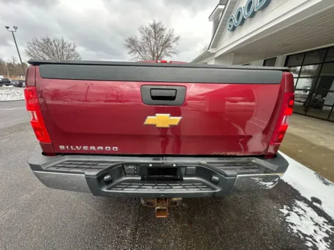 More photos of 2014 Chevrolet Silverado 2500 HD Regular Cab Work Truck Pickup 2D 8 ft at Good Wheels, OH