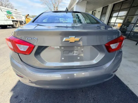 More photos of 2017 Chevrolet Cruze LT Sedan 4D at Good Wheels, OH