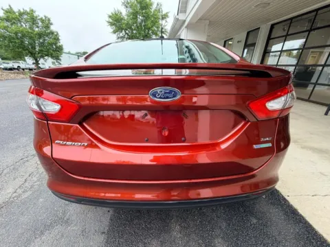 More photos of 2014 Ford Fusion SE Sedan 4D at Good Wheels, OH