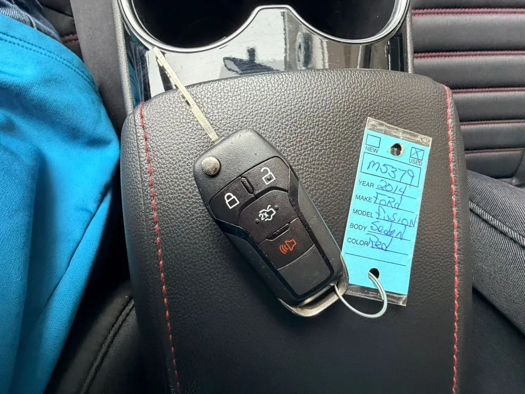Ford Fusion photo 20