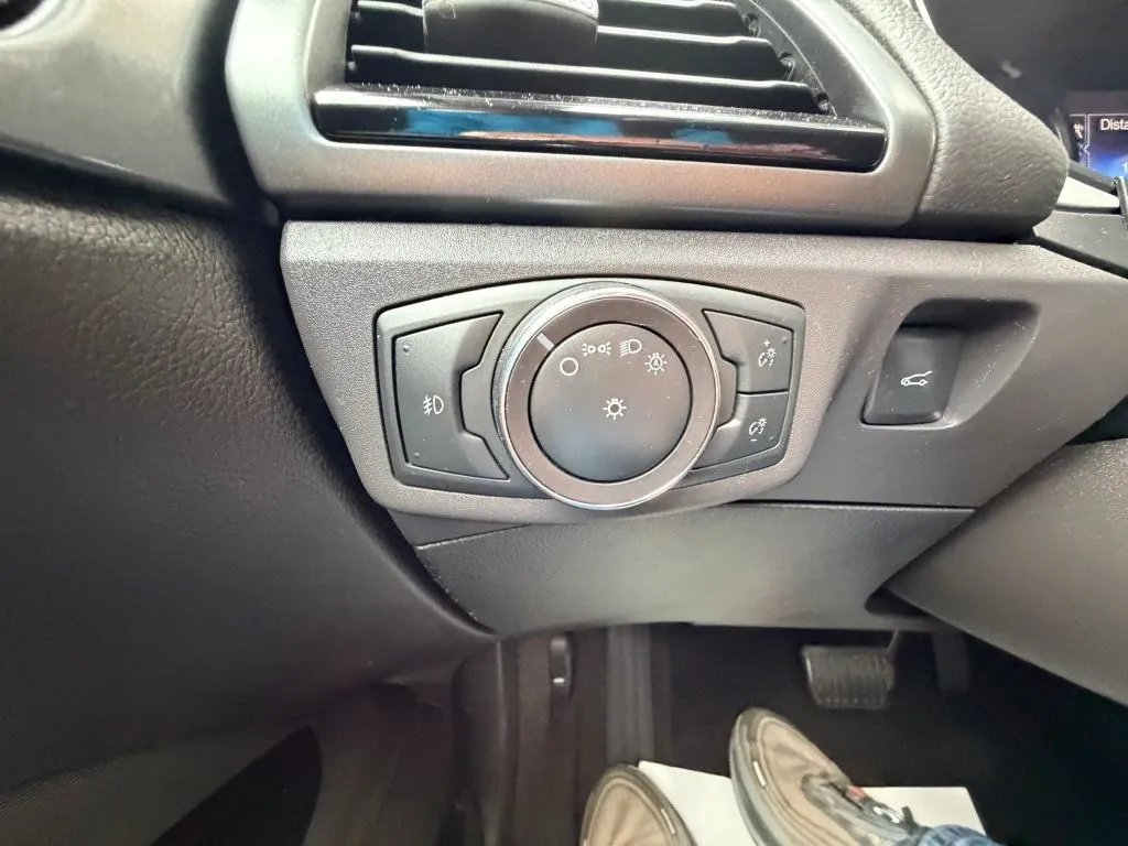 Ford Fusion photo 14