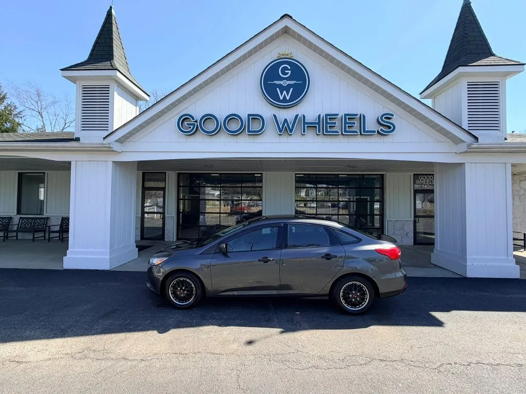 Gray 2018 Ford Focus S Sedan 4D for sale in Liverpool, OH