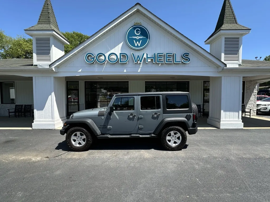 2015 Jeep Wrangler Unlimited Sport for sale in Liverpool, OH
