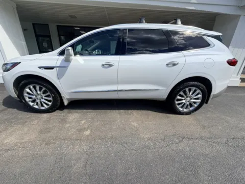 Photos of 2018 Buick Enclave Essence Sport Utility 4D for sale in Liverpool, OH at Good Wheels
