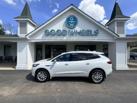 White 2018 Buick Enclave Essence Sport Utility 4D for sale in Liverpool, OH