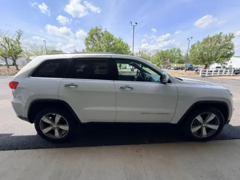 More photos of 2015 Jeep Grand Cherokee Limited Sport Utility 4D at Good Wheels, OH