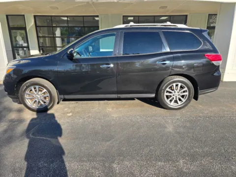 Another view of 2016 Nissan Pathfinder S Sport Utility 4D for sale in Liverpool, OH at Good Wheels