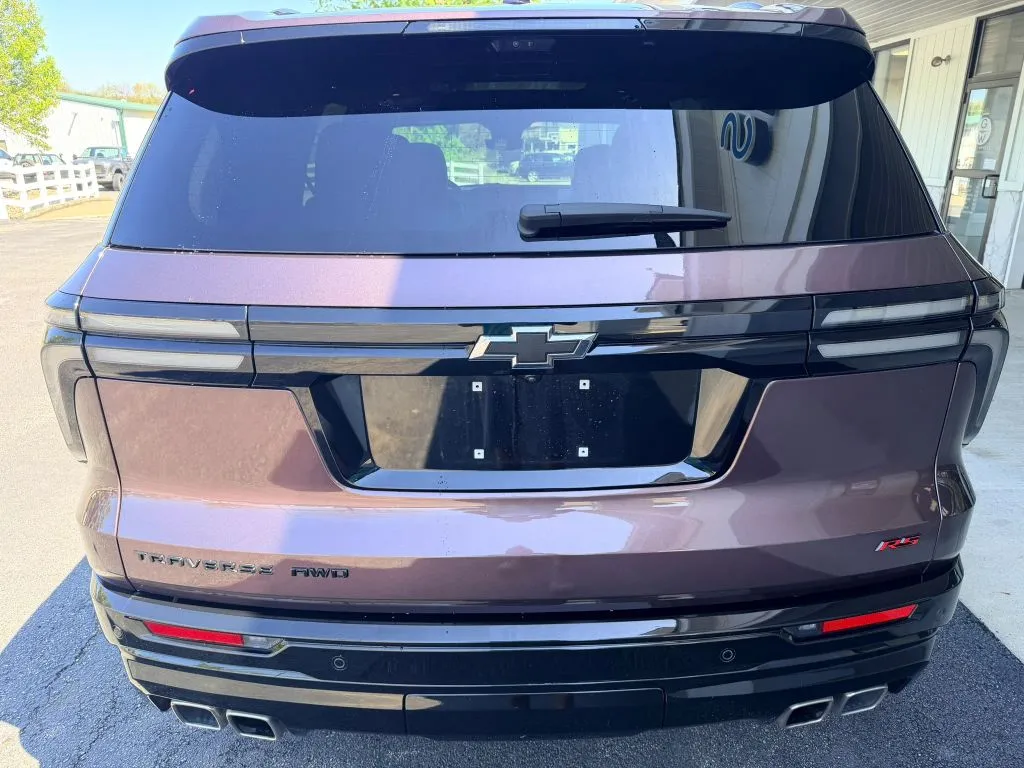 Chevrolet Traverse photo 12