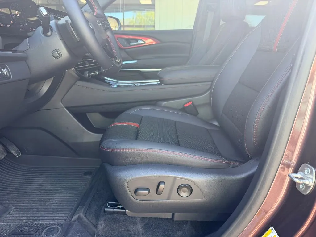 Chevrolet Traverse photo 28