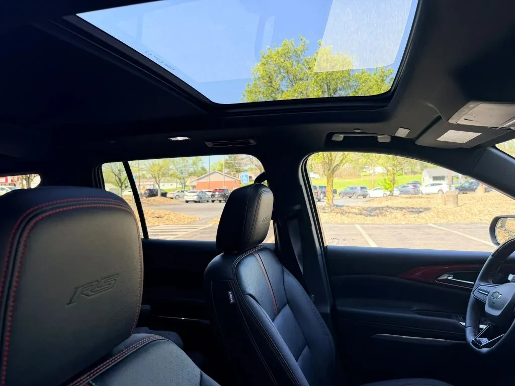 Chevrolet Traverse photo 18