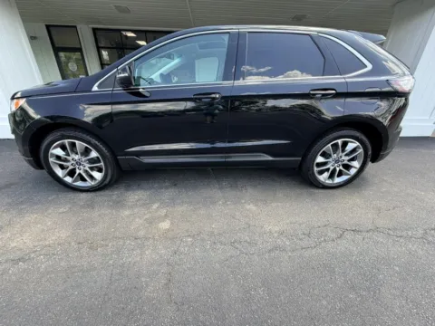 Photos of 2018 Ford Edge Titanium Sport Utility 4D for sale in Liverpool, OH at Good Wheels