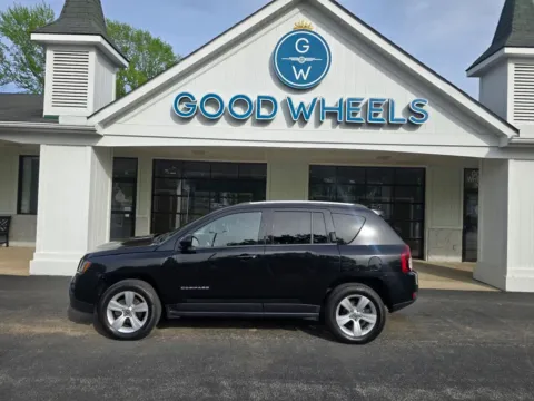 Black 2017 Jeep Compass Latitude Sport Utility 4D for sale in Liverpool, OH