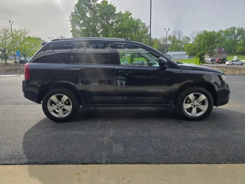 More photos of 2017 Jeep Compass Latitude Sport Utility 4D at Good Wheels, OH
