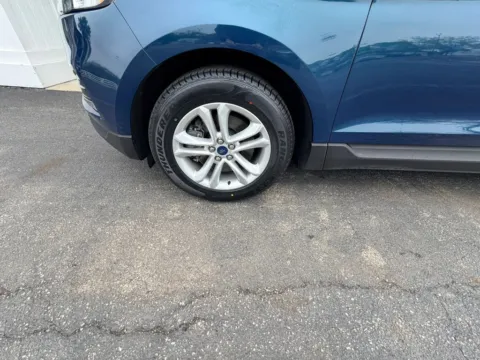 Another view of 2020 Ford Edge SEL Sport Utility 4D for sale in Liverpool, OH at Good Wheels