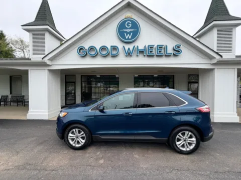 Green 2020 Ford Edge SEL Sport Utility 4D for sale in Liverpool, OH