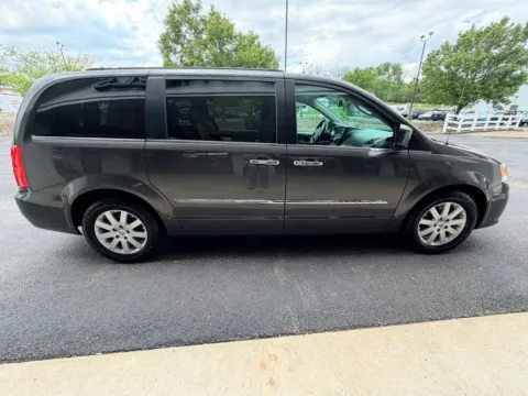 More photos of 2015 Chrysler Town & Country Touring Minivan 4D at Good Wheels, OH