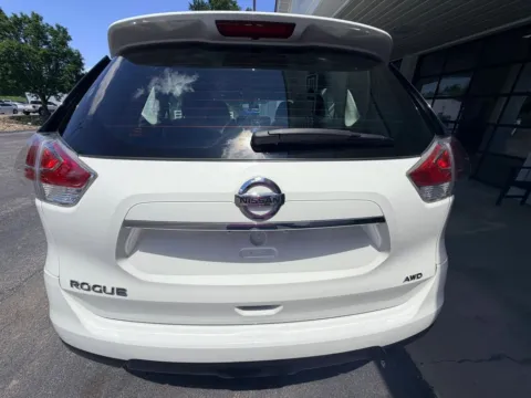 More photos of 2015 Nissan Rogue S Sport Utility 4D at Good Wheels, OH